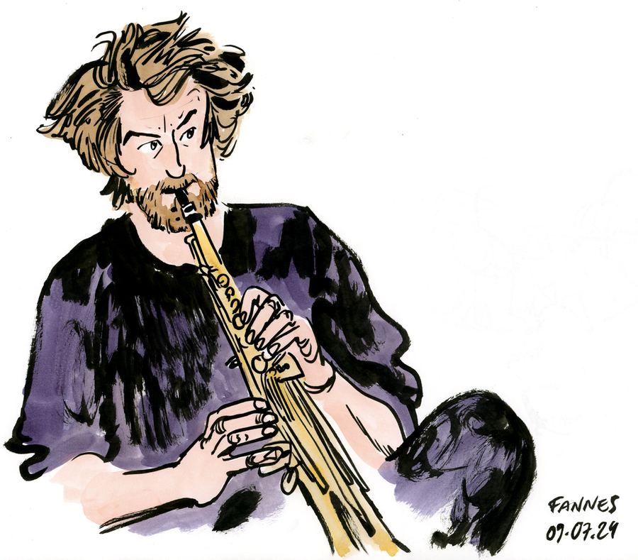 Joachim Thys: Joachim Thys playing soprano saxophone, ink and purple